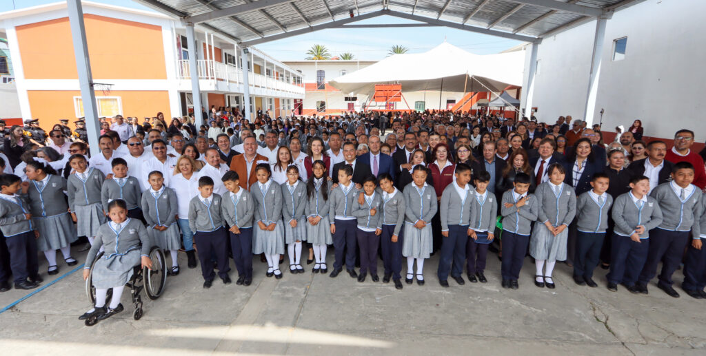 Natividad Castrejón clausura ciclo escolar 2024-2025 de educación básica