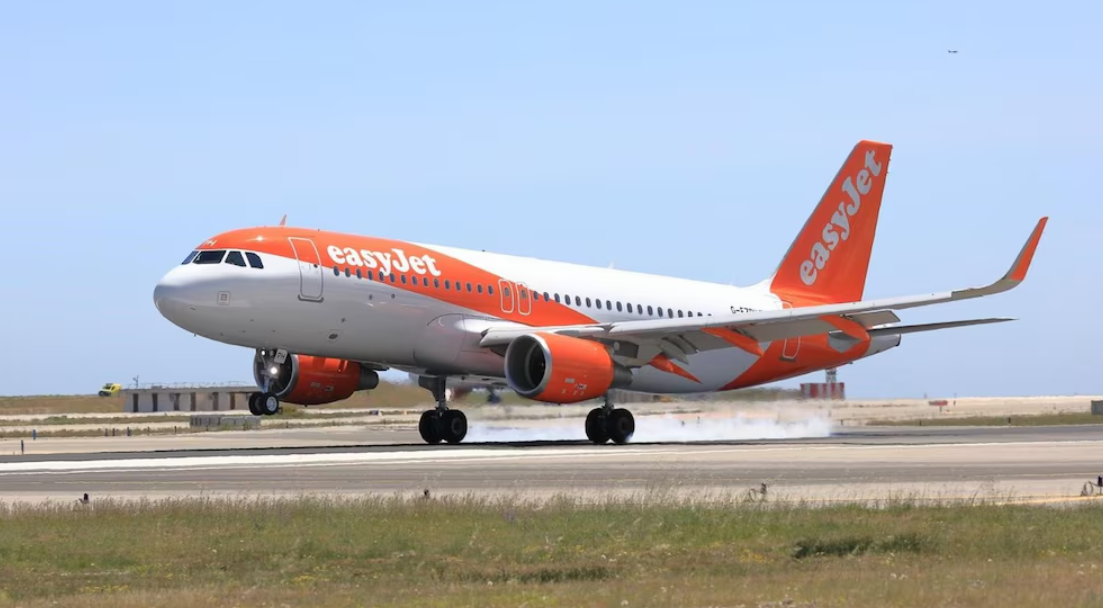 Pánico en un vuelo en Reino Unido: un hombre amenazó a los pasajeros al grito