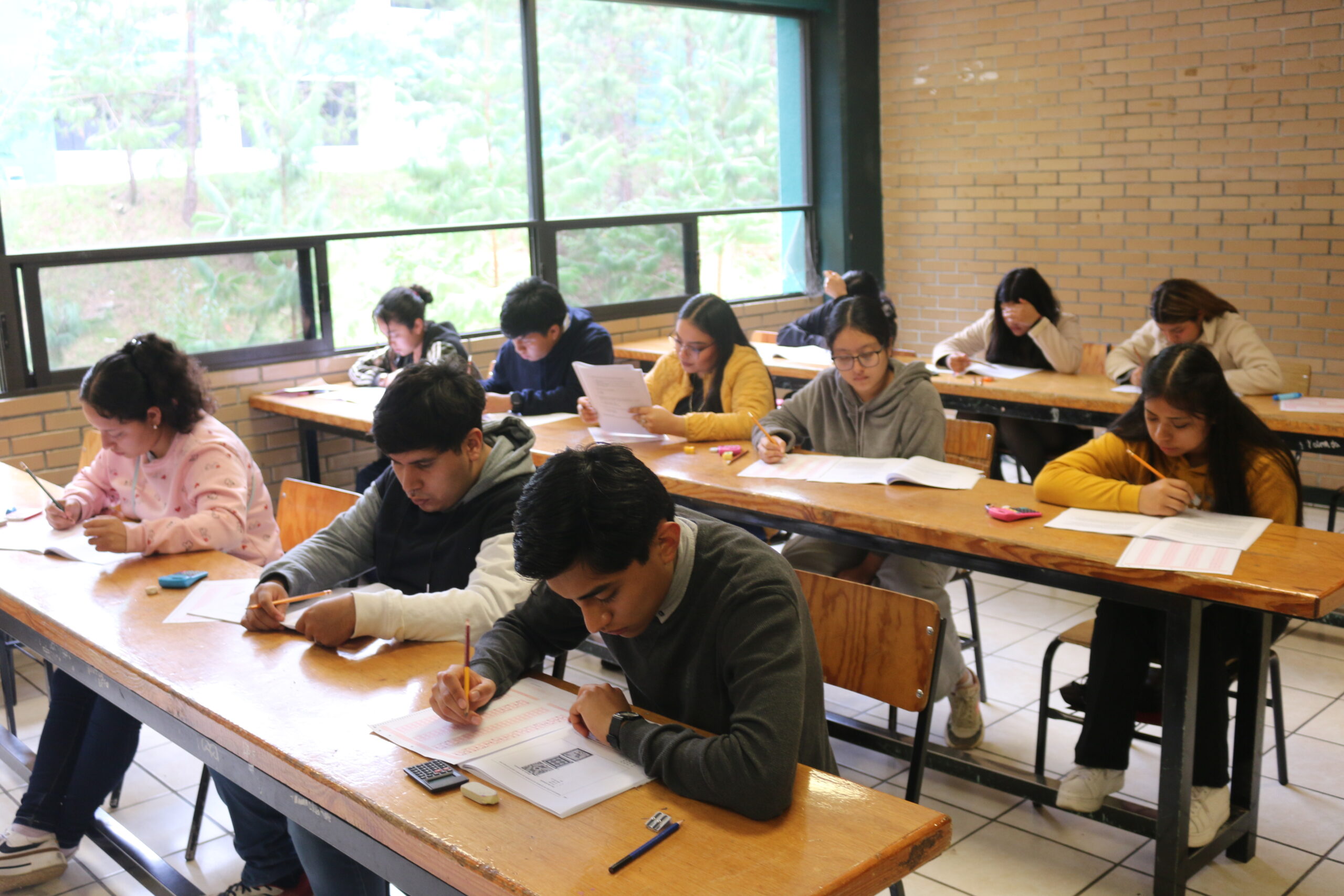 Realiza UTSH examen de admisión para licenciaturas en Enfermería y en Médico Cirujano y Partero