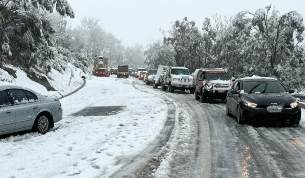 Cae nevada histórica en el este de Australia