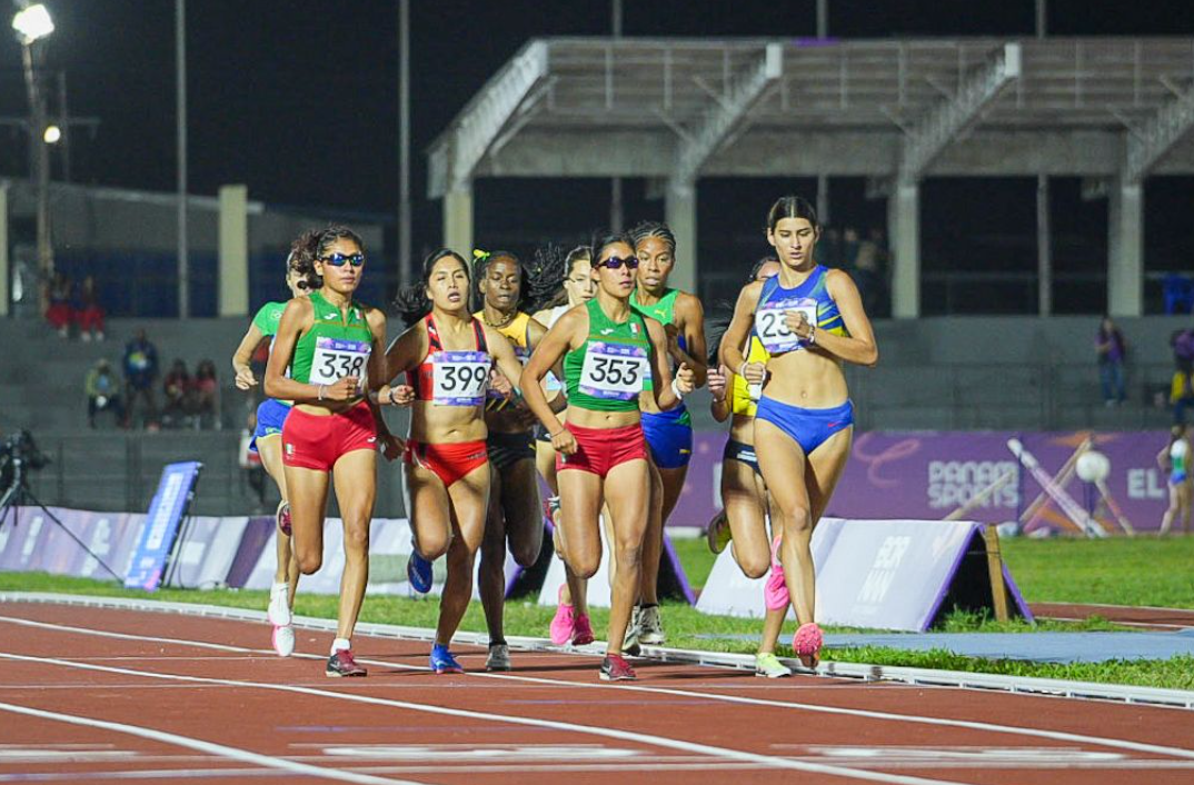 Dafne Juárez y Sabrina Salcedo, con oro y plata en el atletismo de Asunción 2025