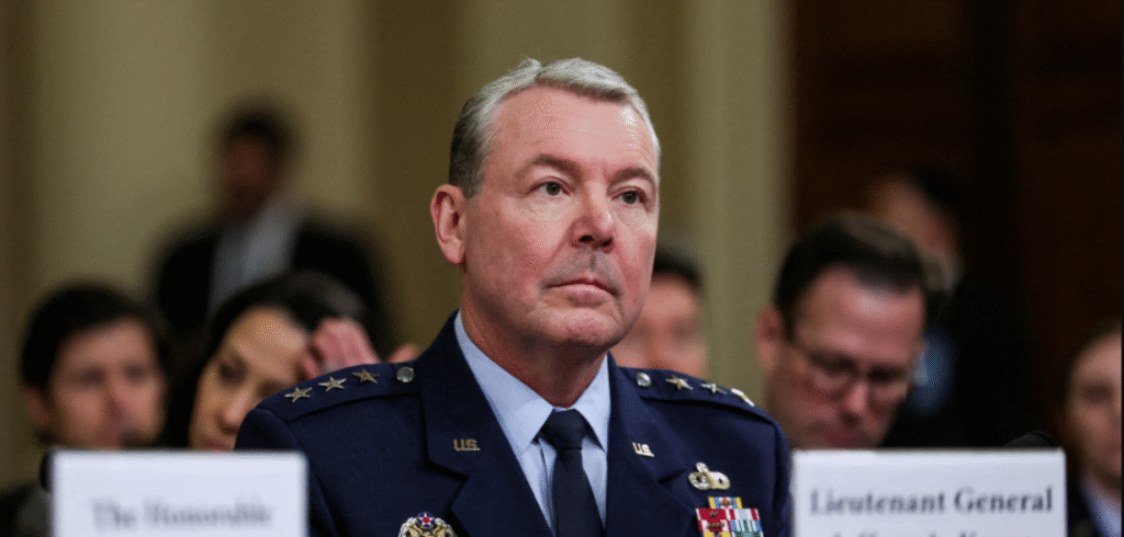 Destituyen a jefe de inteligencia del Pentágono