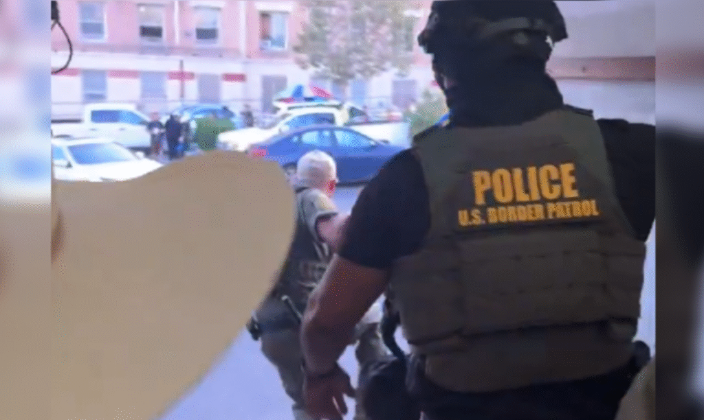 Detienen a 16 personas en redada antimigrante en Home Depot de Los Angeles