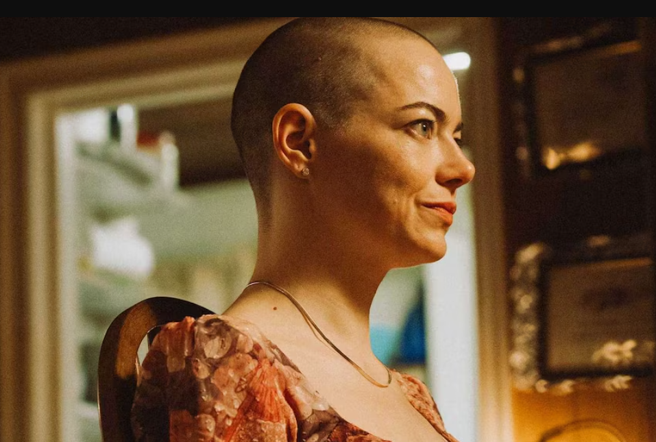 La extraordinaria transformación de Emma Stone para la película “Bugonia” que ha generado revuelo en redes