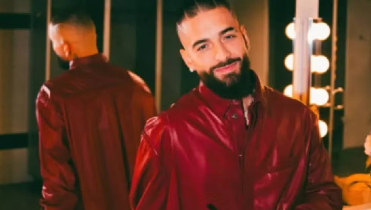 Maluma regaña a fan por llevar a un bebé a su concierto