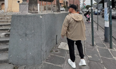 Alejandro Sanz camina tranquilamente por las calles de Puebla