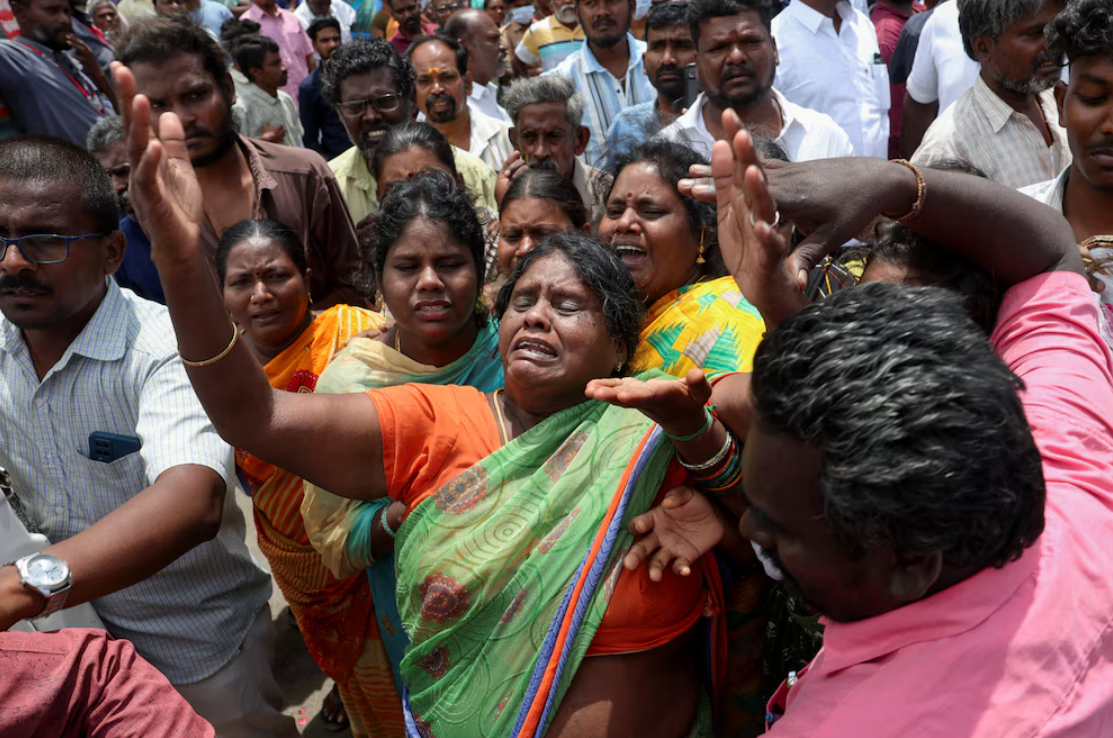 Estampida en India deja 40 muertos durante mitin político