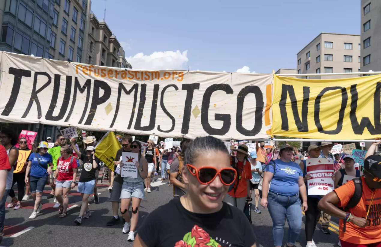 Protestan en Washington contra políticas antimigratorias de Trump