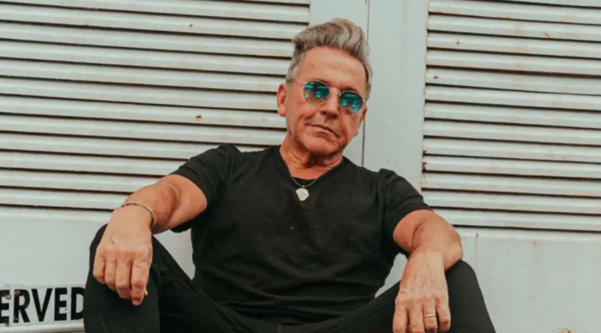 Ricardo Montaner reaparece en redes y respondería a los rumores sobre problemas de salud