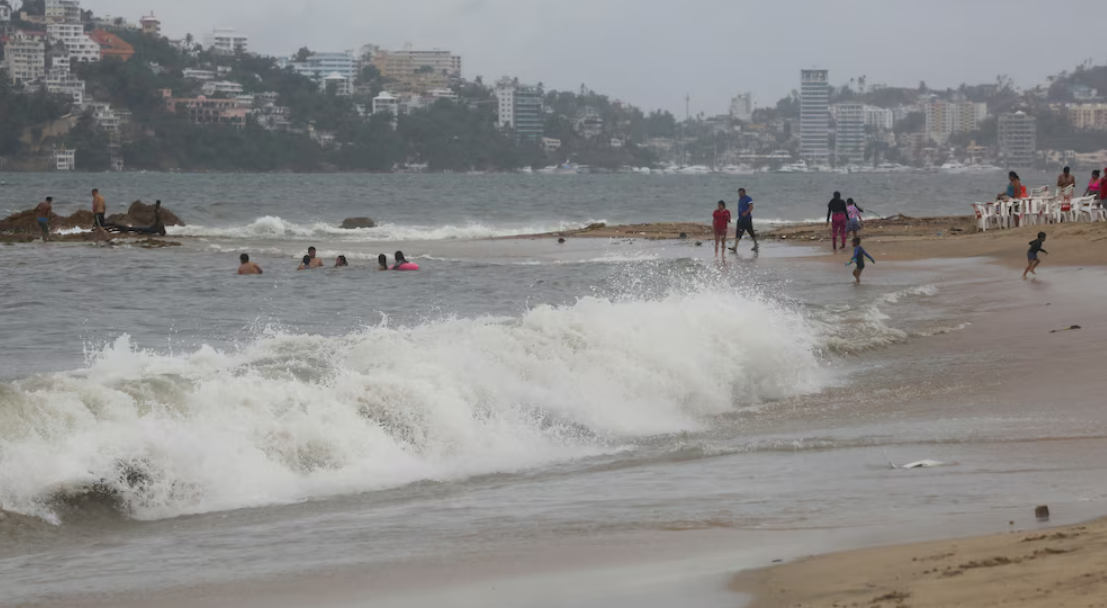 Se forma depresión tropical Trece-E frente a Guerrero