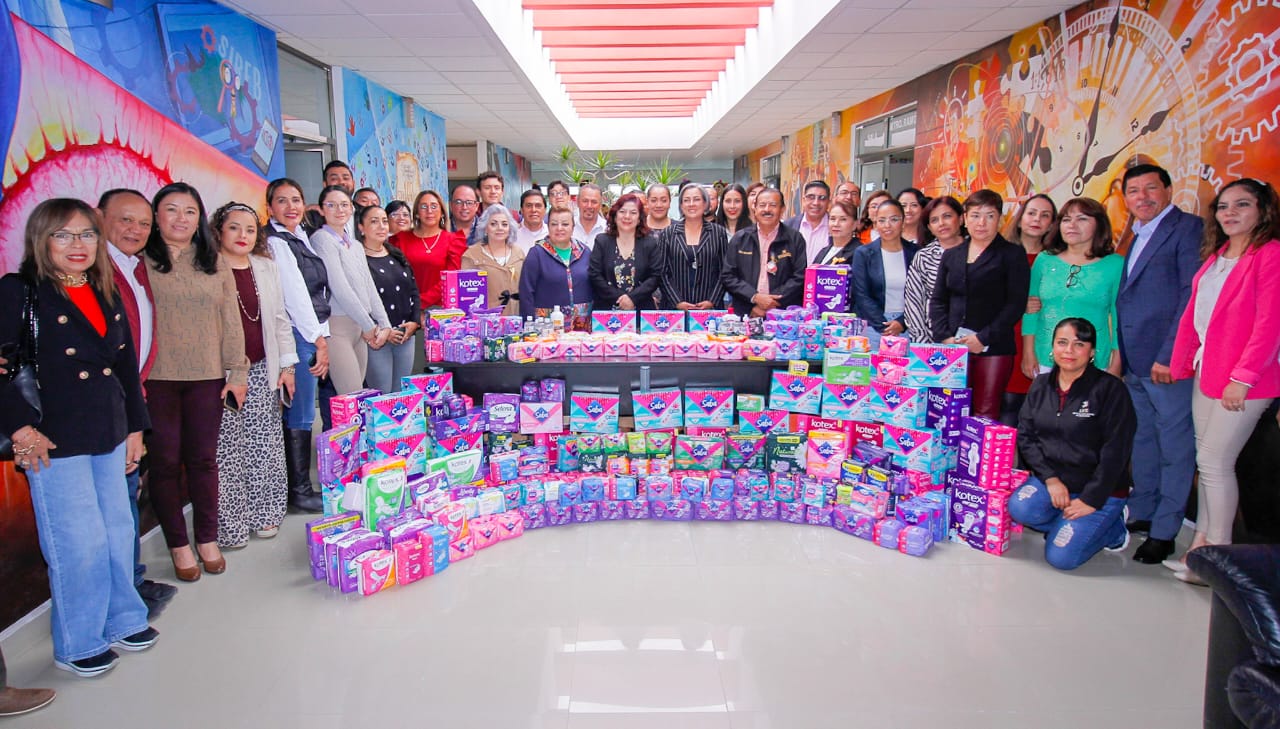 Subsecretaría de Educación Básica dona más de mil productos de higiene menstrual
