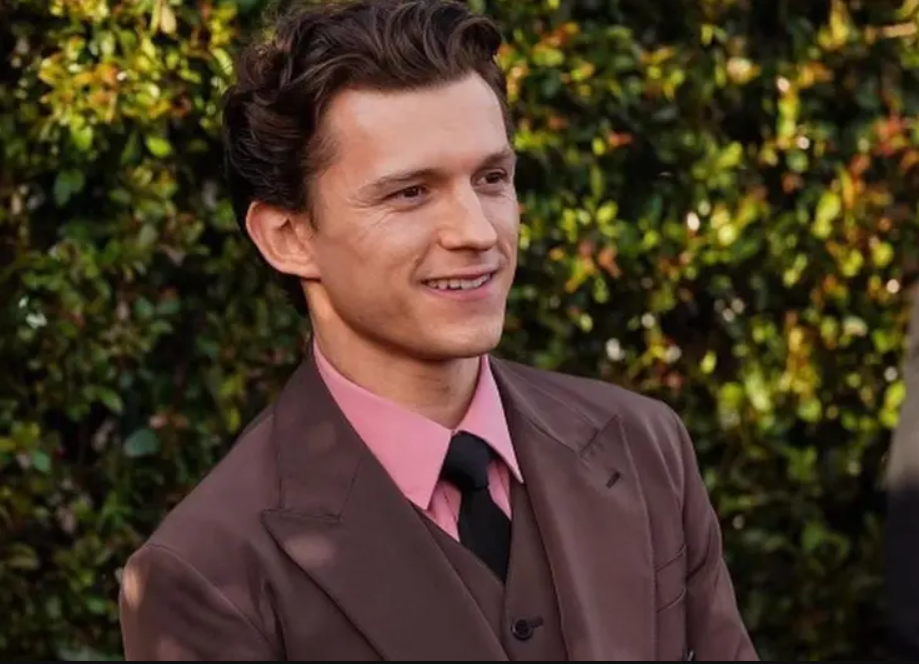 Tom Holland es hospitalizado de emergencia por conmoción cerebral
