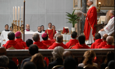 Vaticano abre puertas a comunidad LGBTQIA+