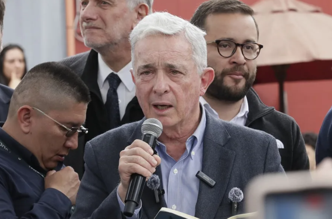 Abren investigación preliminar contra Álvaro Uribe en Colombia