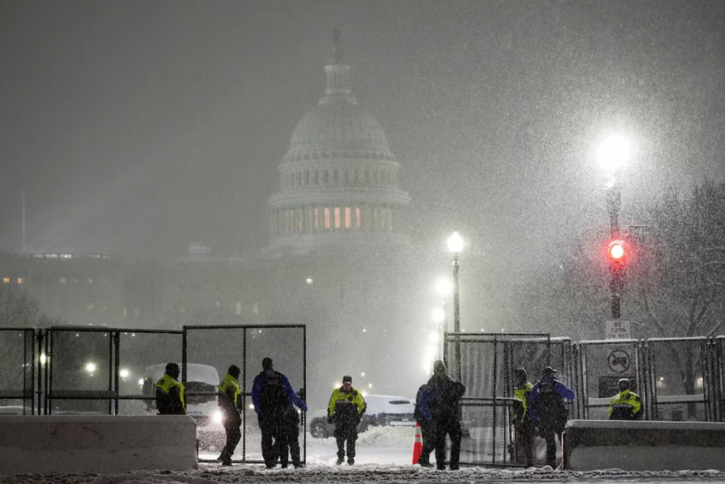 Emiten alerta por tormenta invernal en cinco estados de EUA