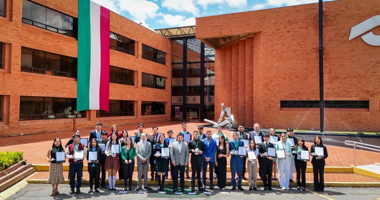 Con talento y compromiso social, la juventud mexicana fortalece la transformación del país
