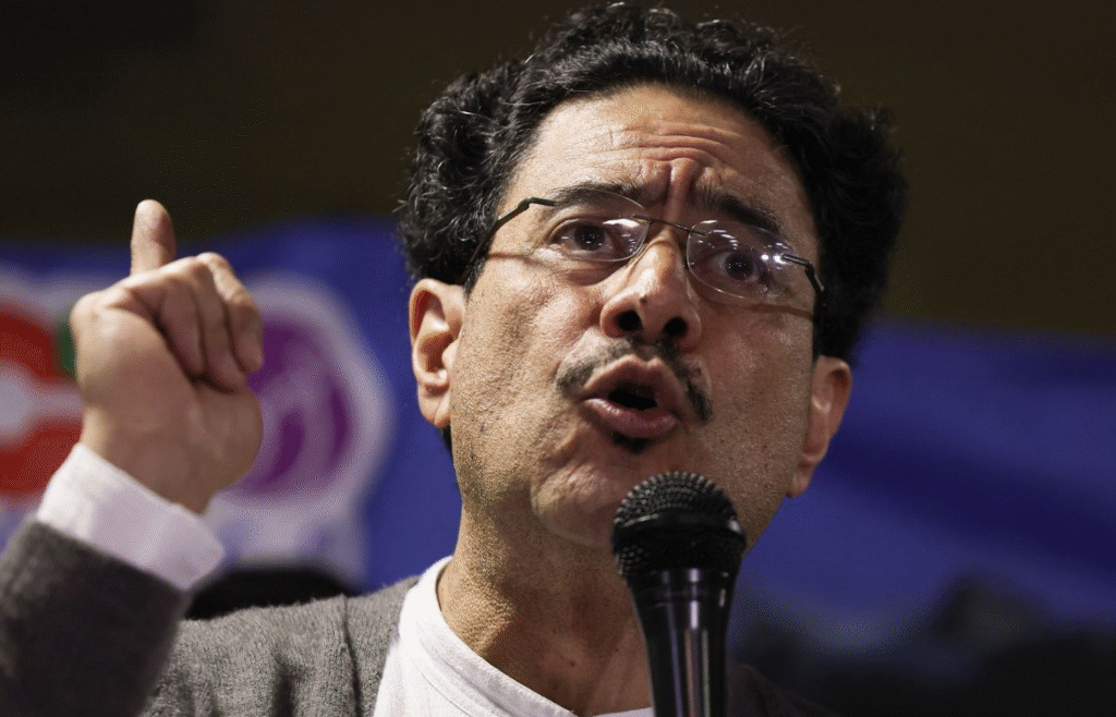 Iván Cepeda se convierte en el candidato presidencial del partido de Petro