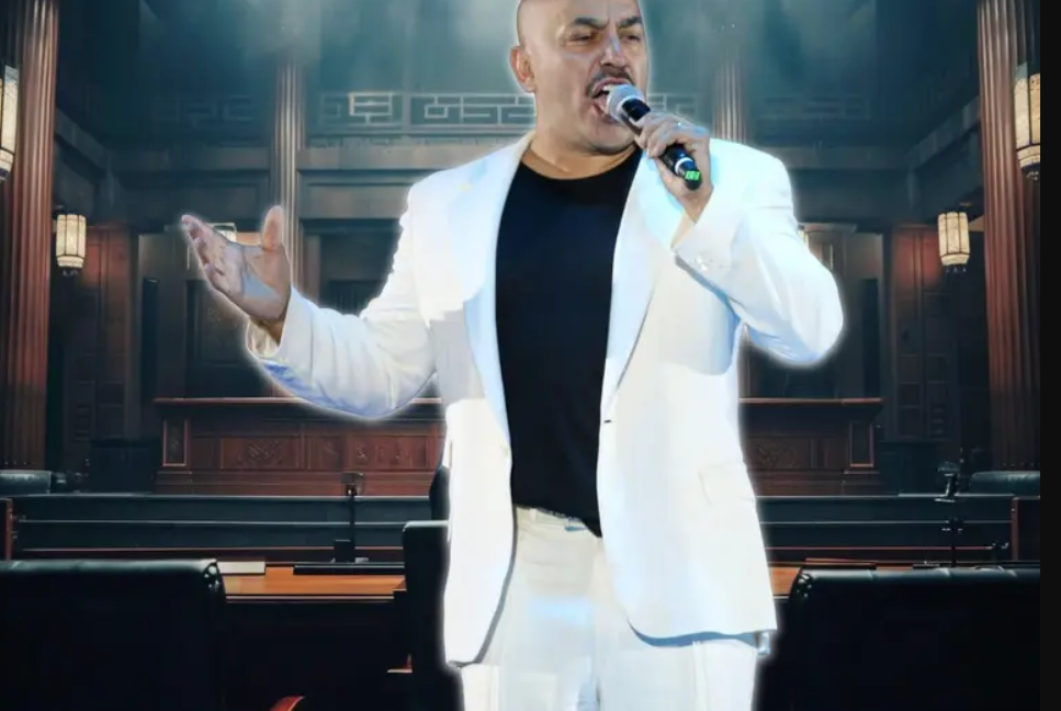 Lupillo Rivera pierde el control y lanza groserías tras denuncia de Belinda