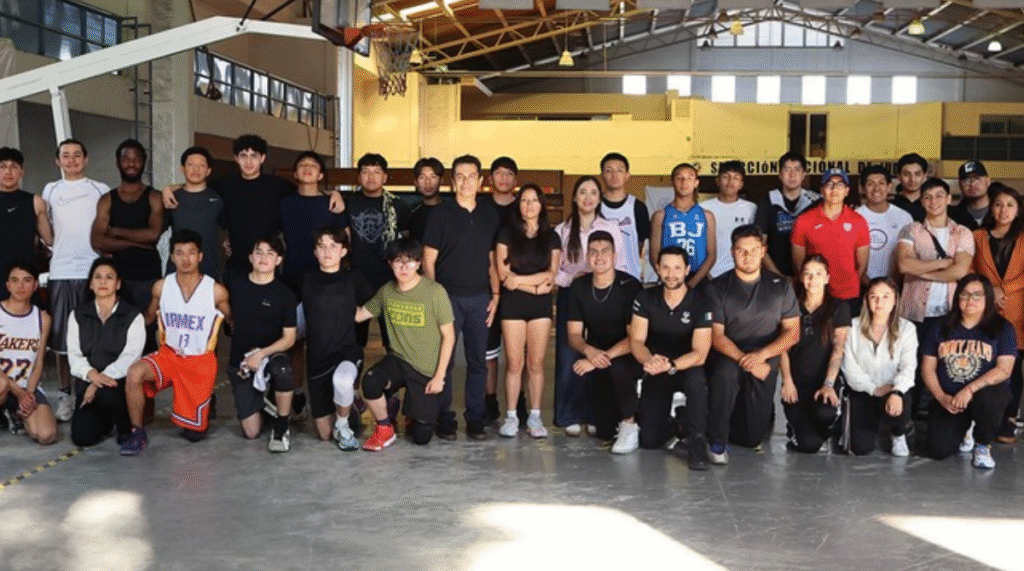 CONADE-CEDEM realiza clínica de basquetbol "Encaminando vidas a través del Deporte"