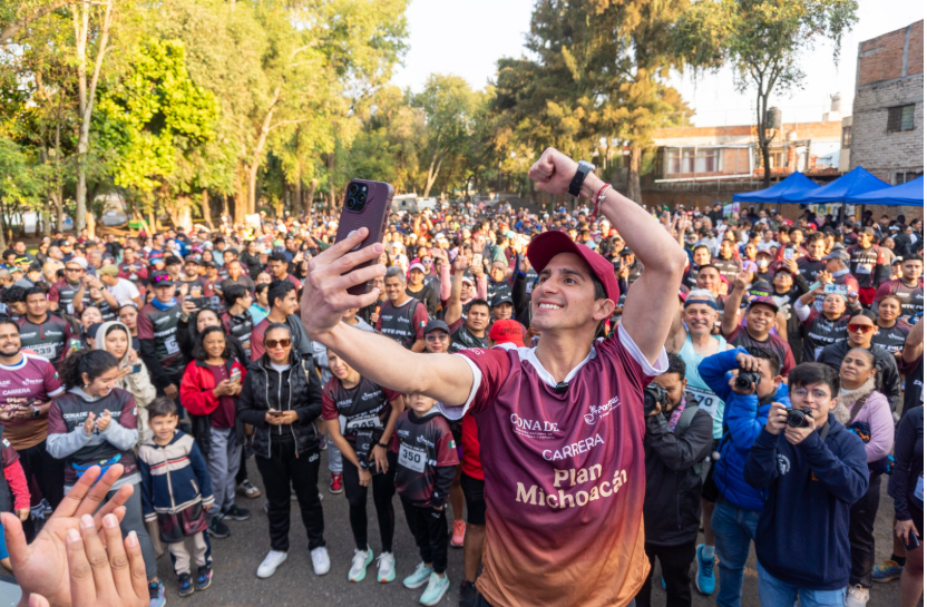 Lidera Rommel Pacheco la histórica y exitosa Carrera Plan Michoacán