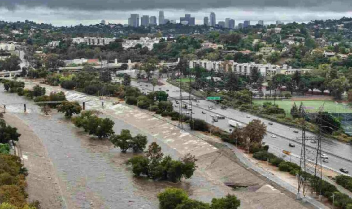 Lluvias amenazan a millones de personas en California