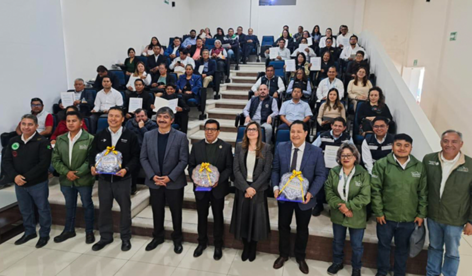 Profepa reconoce a 43 organizaciones de Tlaxcala por fortalecer la prevención y respuesta ante emergencias químicas