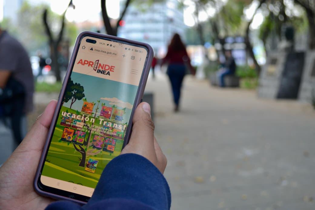 AprendeINEA facilita el acceso a la educación a 18 mil 474 personas que se encuentran en rezago educativo