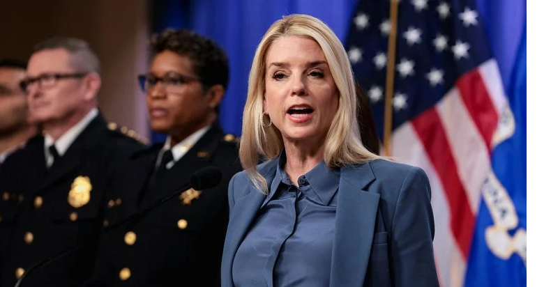 FBI frustra un "complot terrorista" dirigido contra Los Ángeles: fiscal general de EE.UU.