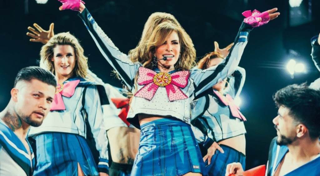 Gloria Trevi sorprende a sus fans tras aparecer disfrazada de Sailor Moon durante concierto