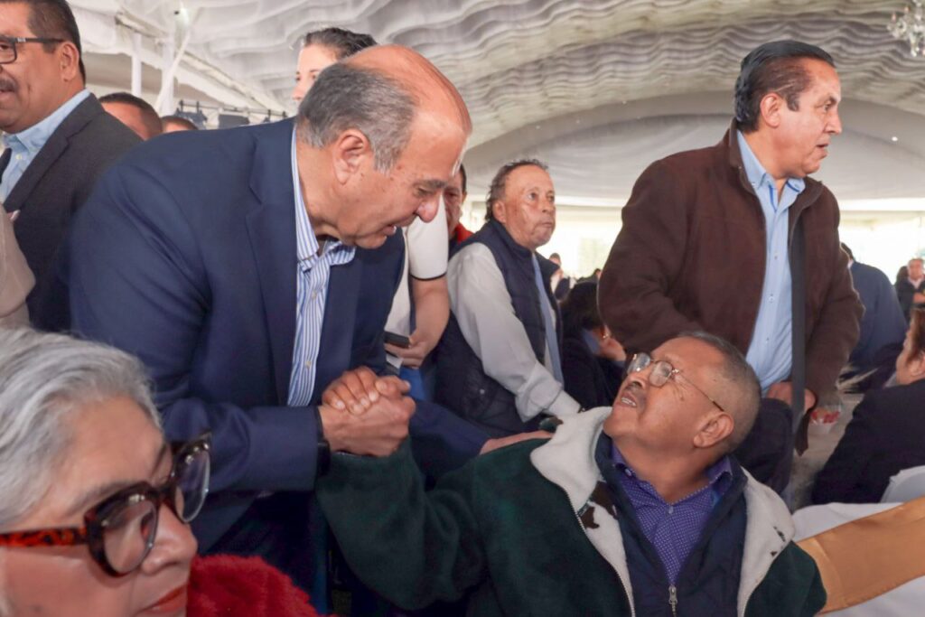 Gobierno de Hidalgo garantiza bono a maestros jubilados