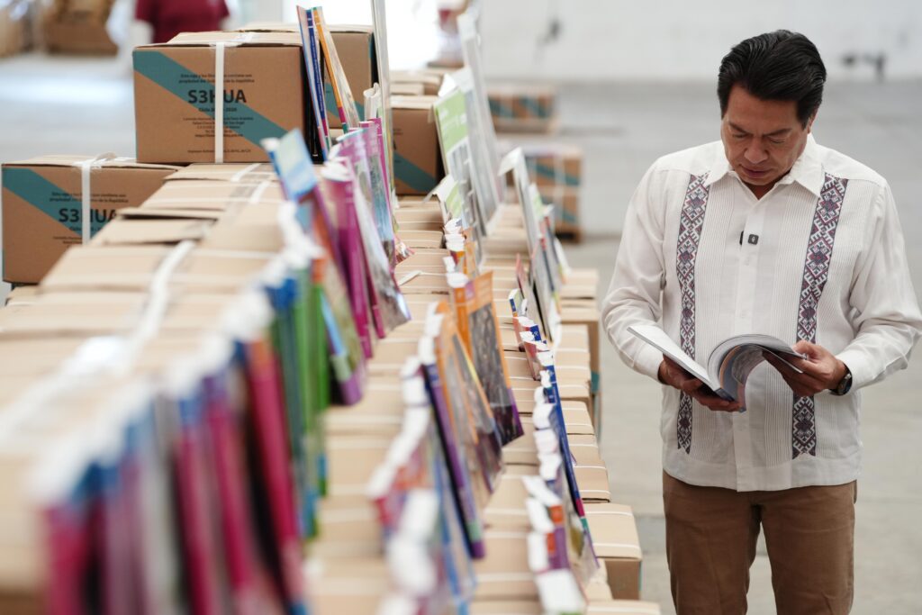 Arrancan SEP y FCE estrategia ¡Para que las juventudes lean!