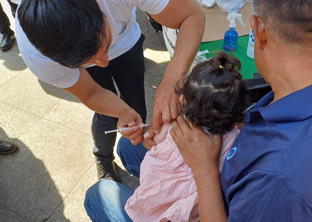 Gobierno de México garantiza el abasto necesario para mantener la estrategia de vacunación contra el sarampión