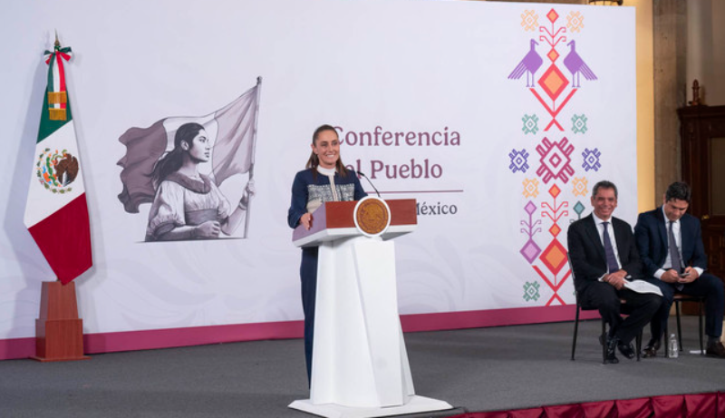 Sin aumentar impuestos y combatiendo la evasión fiscal, en 2025 se logró récord de recaudación con 487 mil 446 mdp más en 2024: Presidenta