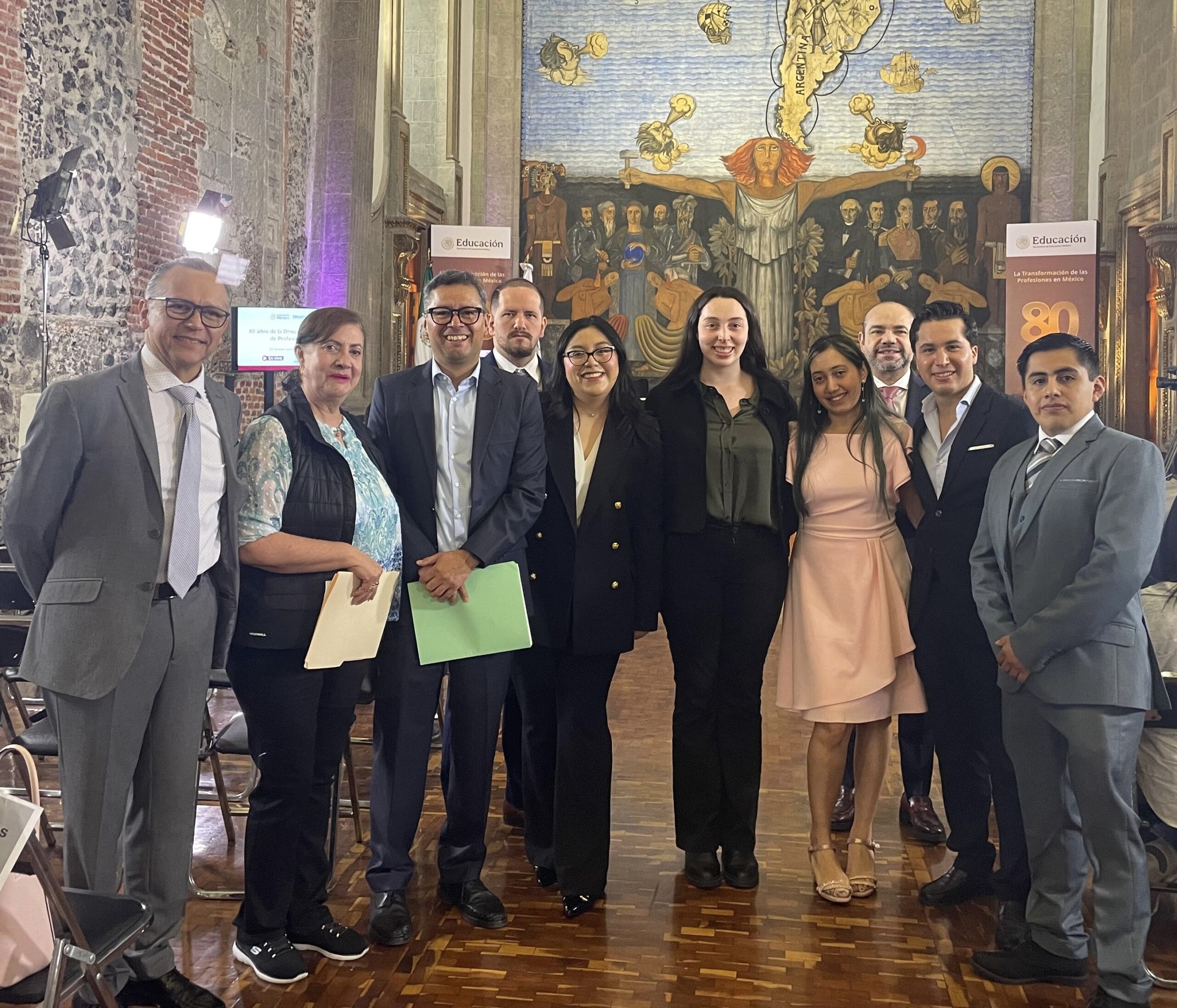 La Constancia de Situación Profesional supera los 2.5 millones de descargas; promedia 16 mil consultas diarias