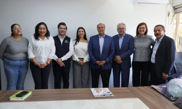 SEPH fortalece colaboración para llevar más lentes gratuitos a estudiantes