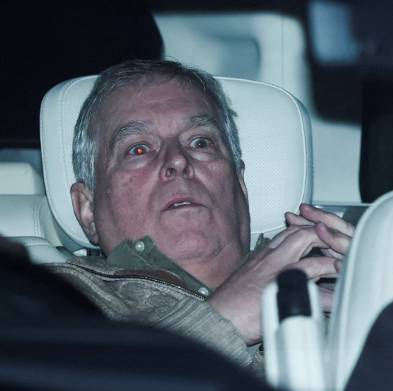 Expríncipe Andrés abandona la comisaría horas después de ser detenido