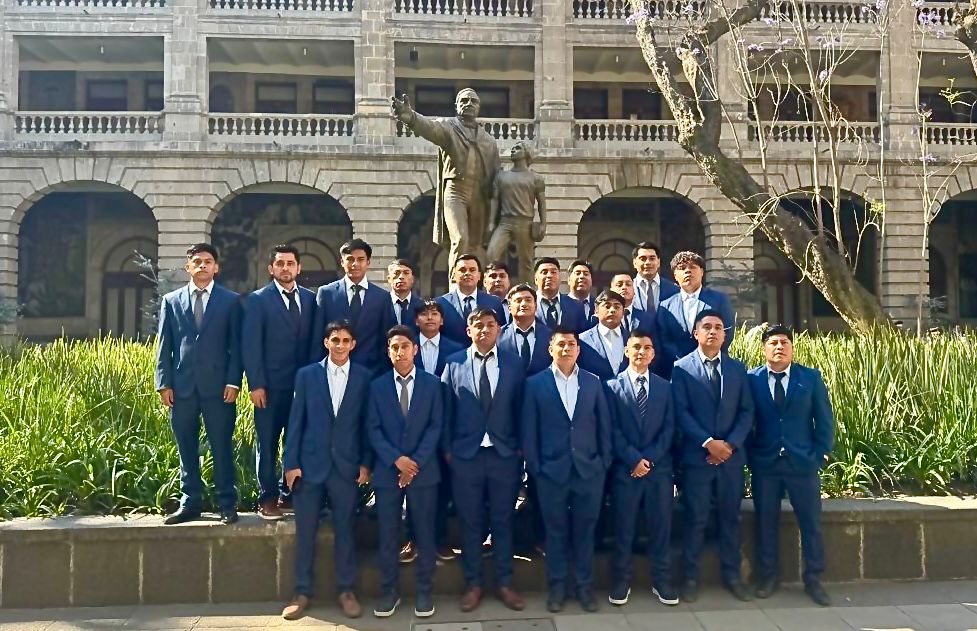 Conmemoran el centenario de Ayotzinapa, referente histórico de educación pública en México