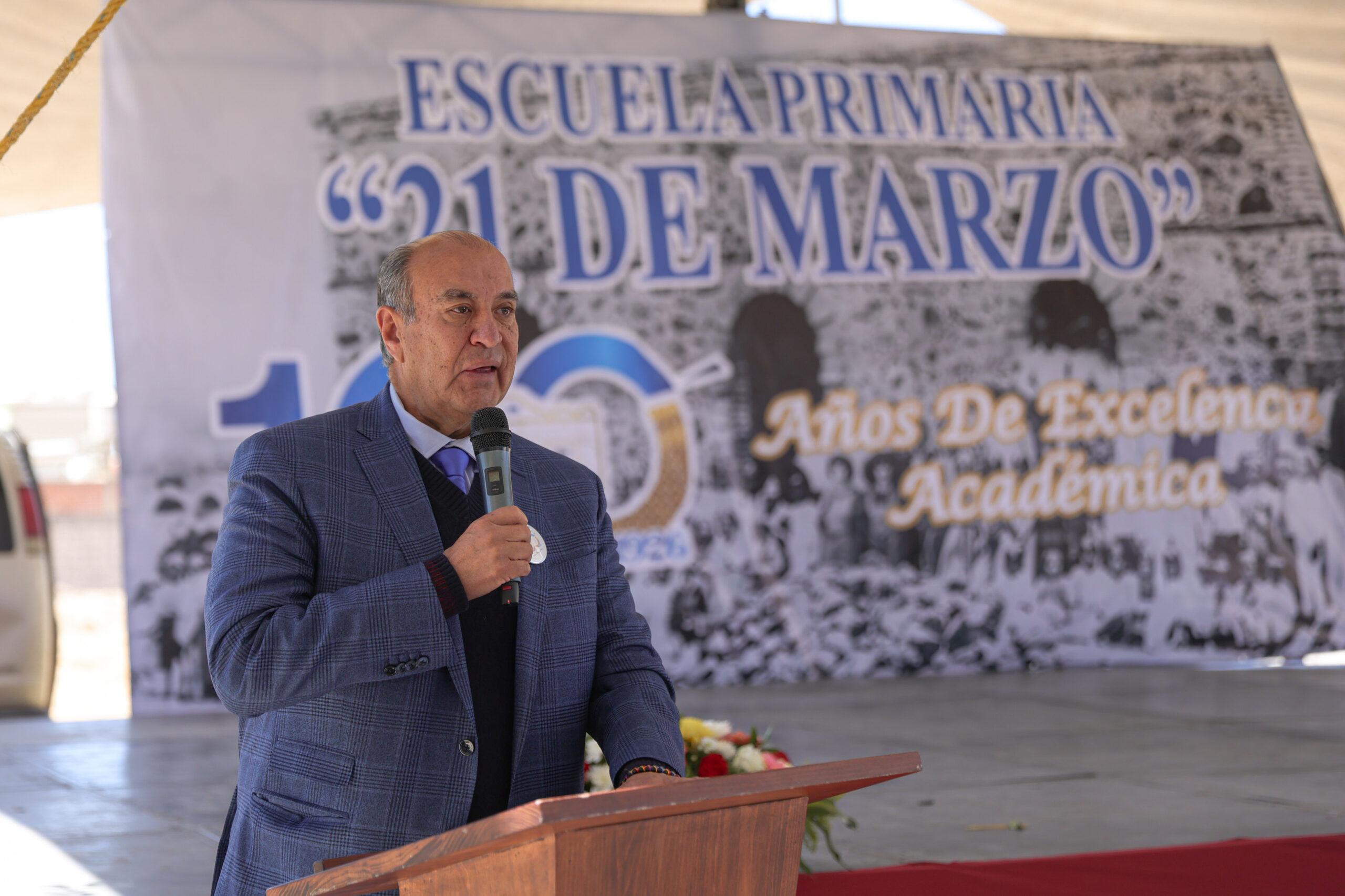 Encabeza Natividad Castrejón aniversario 100 de la Primaria “21 de Marzo”