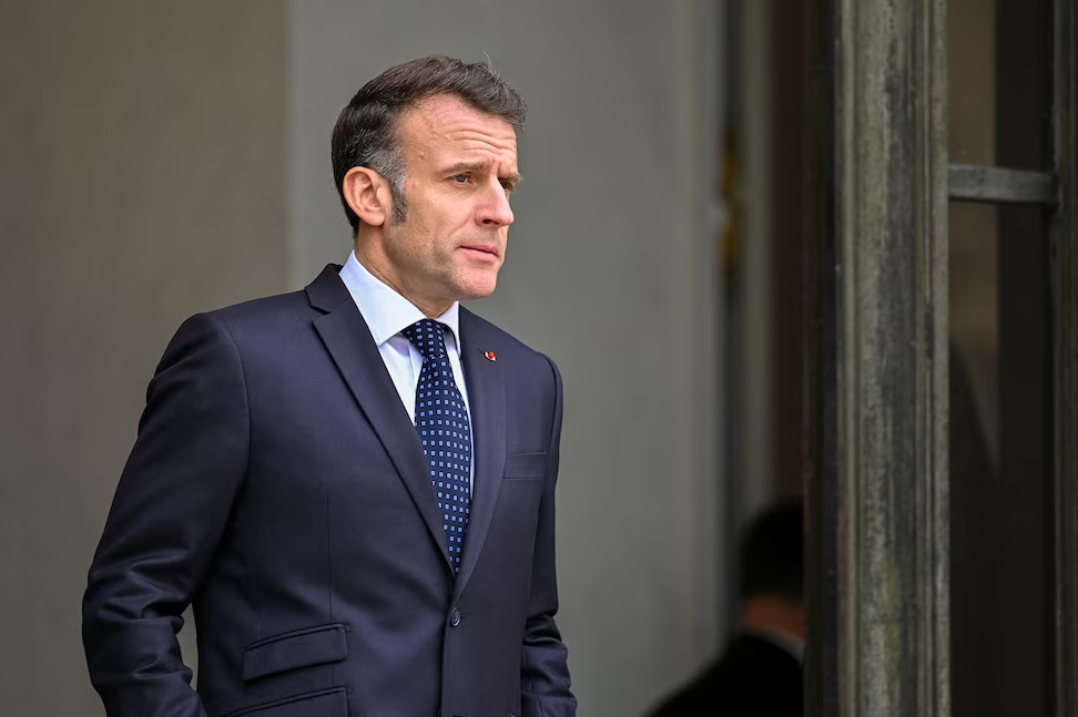 Francia despliega su portaaviones nuclear Charles-de-Gaulle tras el cierre del estrecho de Ormuz