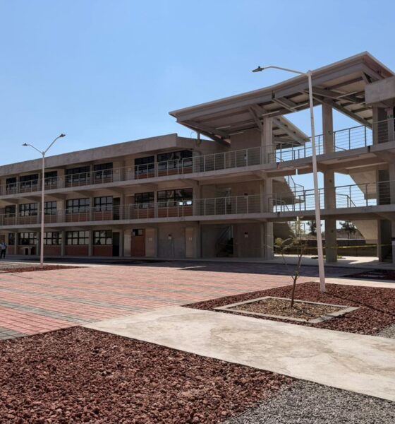 Mario Delgado anuncia que en abril estudiantes de bachillerato recibirán la beca correspondiente a primeros 2 bimestres del año