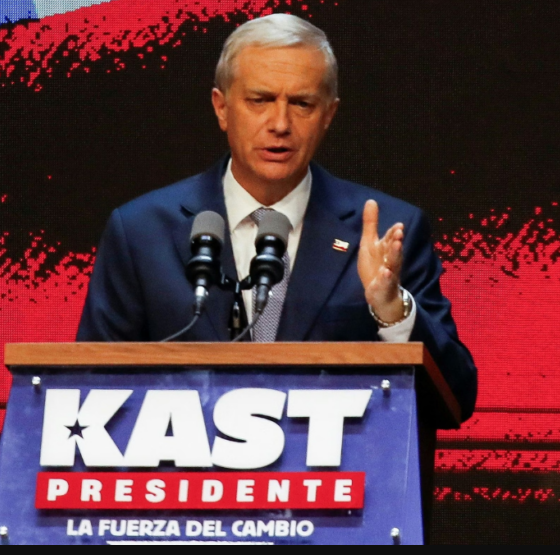 Kast asume presidencia en Chile con miras en migración y seguridad