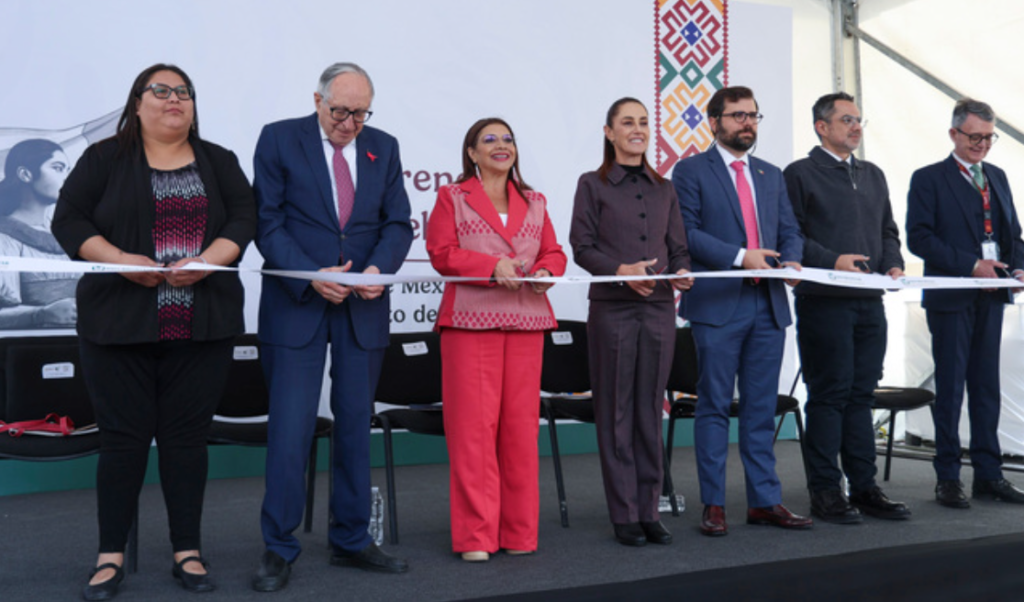 Sheinbaum inaugura Hospital Oncológico para la Mujer de la CDMX del IMSS Bienestar, que atenderá a 500 mil mujeres al año