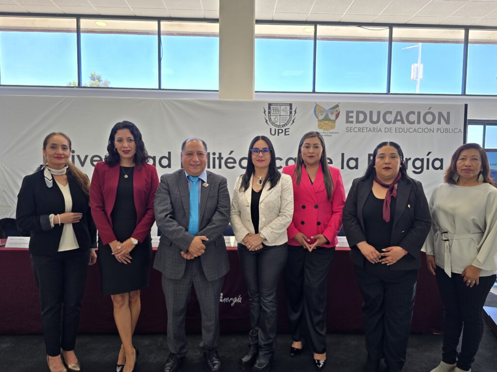 UPE fortalece la formación profesional con certificados en cadena logística