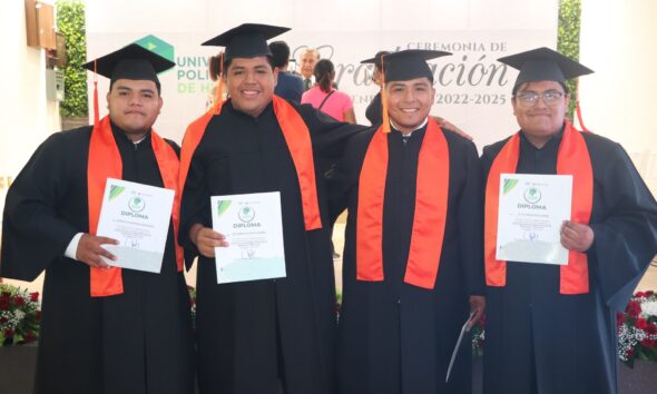 Egresan 158 estudiantes de la Universidad Politécnica de Huejutla