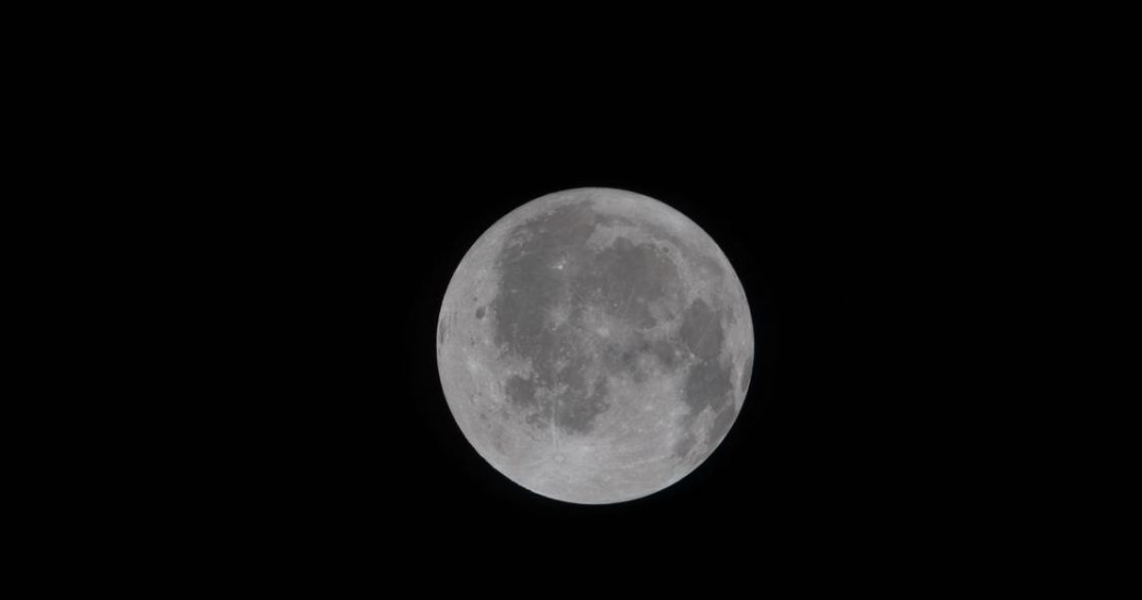 Astronautas de Artemis II logran ver la cara oculta de la Luna