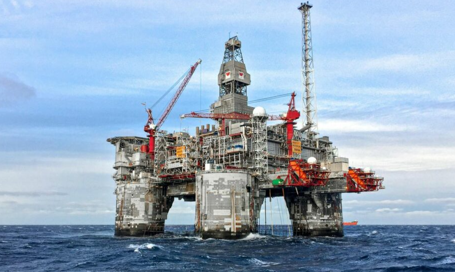 EAU se retira de la OPEP en medio de tensiones en el golfo Pérsico