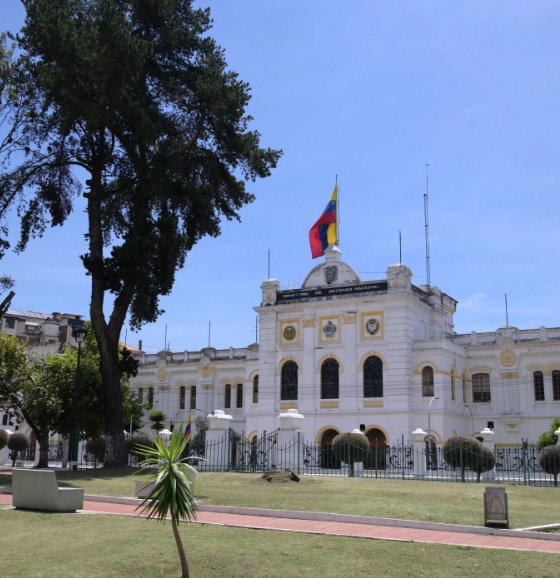 Estados Unidos y Ecuador firman memorando de cooperación en energía nuclear civil