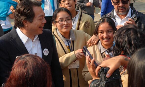 SEP inaugura exposición virtual que reconoce el papel de las mujeres en la historia de la educación secundaria en México