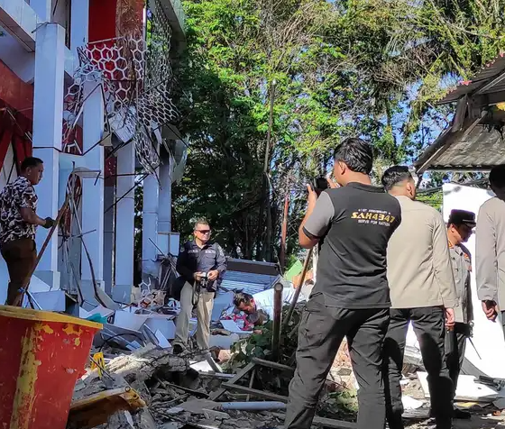 Indonesia retira alerta de tsunami tras potente terremoto