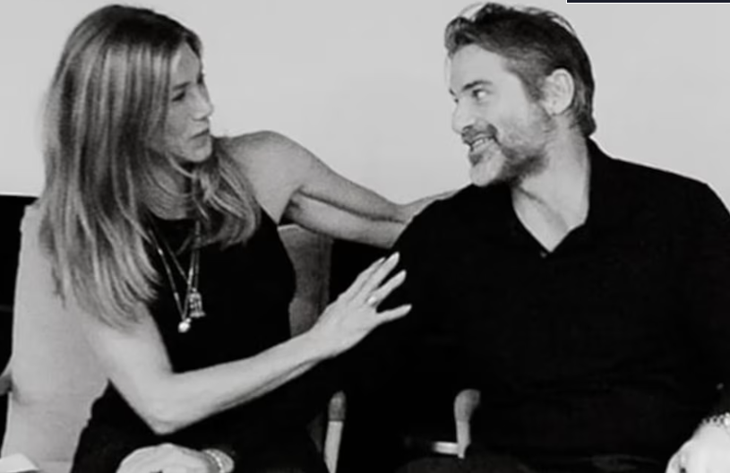 Jennifer Aniston comparte momentos de su vida personal junto a Jim Curtis
